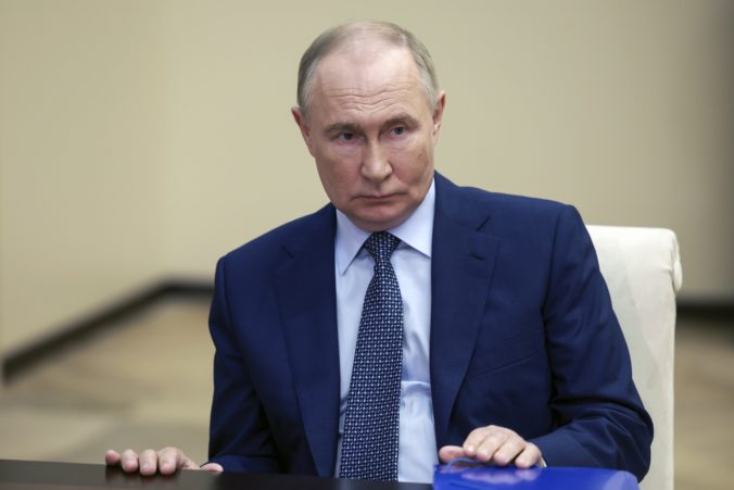 Biden označil Putina za „vražedného šialenca“, Kremeľ považuje výrok za neakceptovateľný