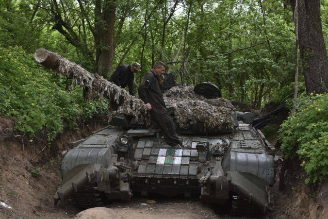 Ukrajinci sa v niektorých častiach frontu pustili do protiofenzívy, rozsah operácií bude závisieť od podpory Západu