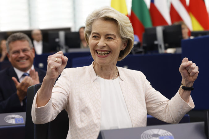 Predsedníčkou Európskej komisie sa opäť stala Ursula von der Leyenová. Sľúbila, že bude silným lídrom v čase kríz a polarizácie