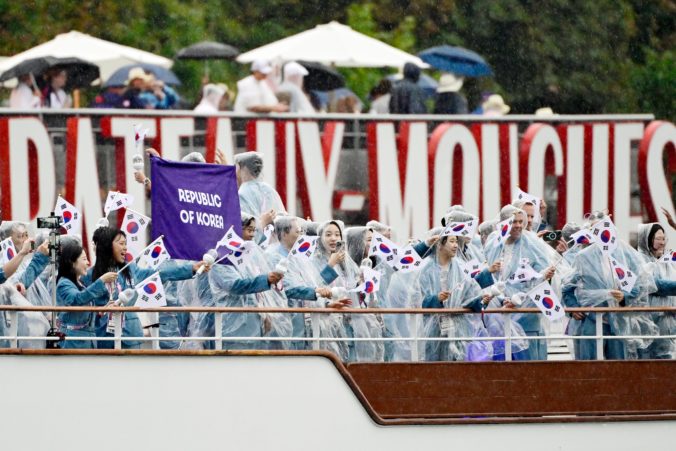 Faux pas komentátorov otváracieho ceremoniálu olympiády. Ministerstvo požiadalo o stretnutie so šéfom MOV