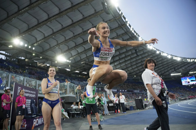 Forsterová v rozbehu skončila šiesta, má ešte jednu šancu postúpiť do olympijského semifinále