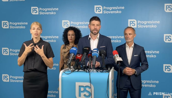 Zapíšte sa do dejín inak, než len ako slepé črevo strany Smer-SD. Progresívci vyzývajú stranu Hlas-SD na rekonštrukciu vlády (video)