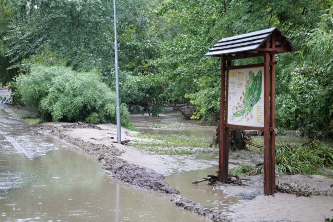 Bratislavská ZOO sa po povodniach obáva o svoju budúcnosť, pomôžme jej opäť otvoriť