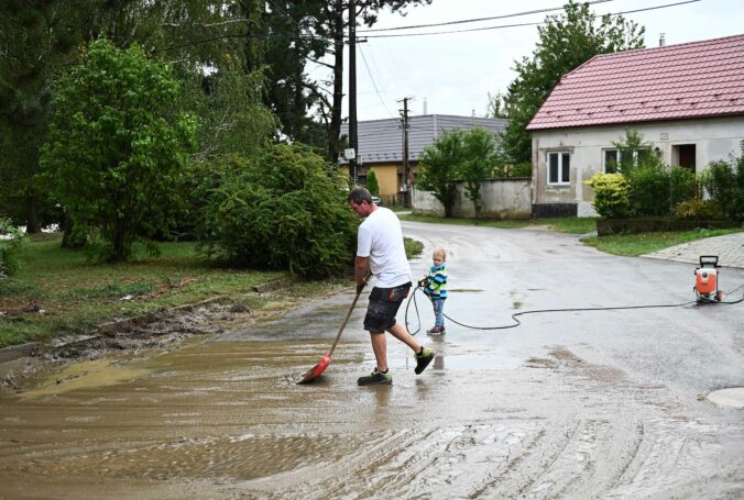 Tarabovo ministerstvo vyhlásilo šiestu výzvu na obnovu domov, o príspevok môžu požiadať aj domácnosti zasiahnuté záplavami