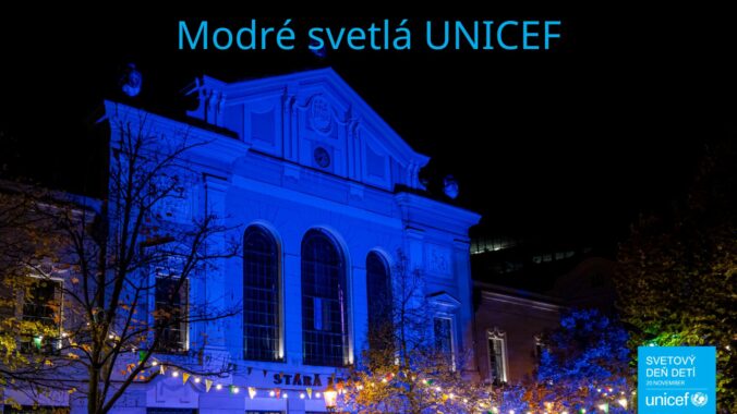 Modré svetlá UNICEF rozžiaria Slovensko namodro