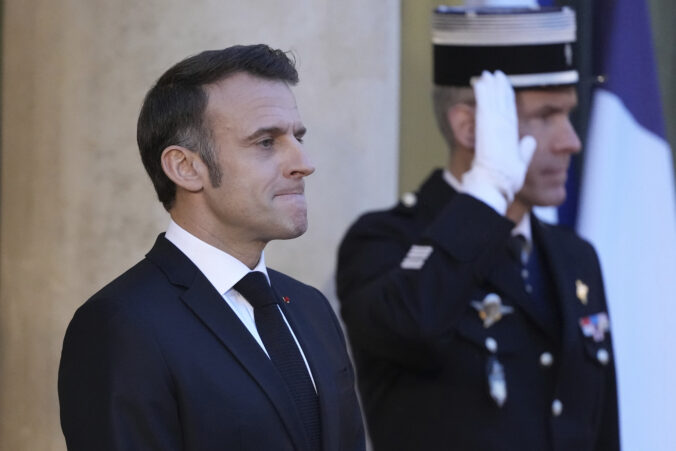 Macron a Tusk údajne budú hovoriť o potenciálnej povojnovej mierovej misii na Ukrajine