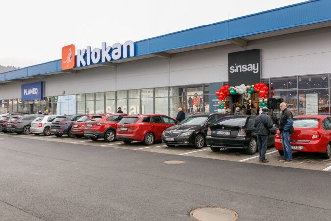 Dva nové Klokany otvárajú dvere zákazníkom: KLM Real Estate dosiahla rekordný počet retailových centier Dva nové Klokany otvárajú dvere zákazníkom: KLM Real Estate dosiahla rekordný počet retailových centier