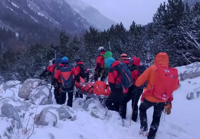 Po výpadku vo Veľkej Studenej doline prišiel o život 57-ročný horolezec – FOTO