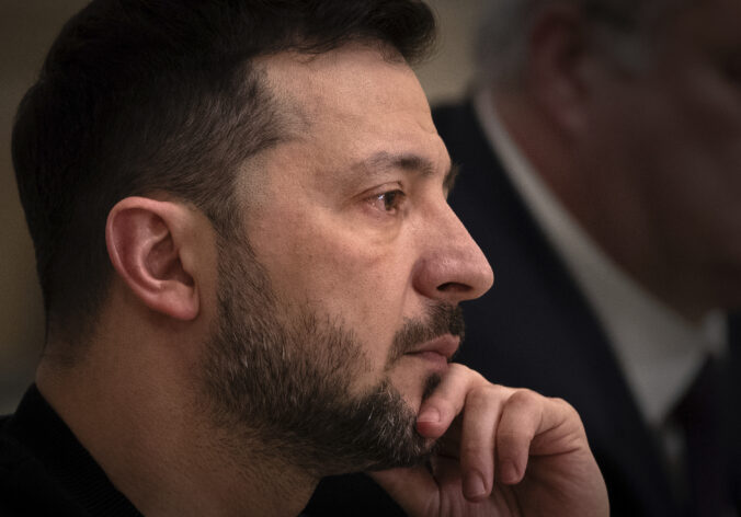 Príď v piatok do Kyjeva, stručne odpovedal Zelenskyj na list Fica – VIDEO