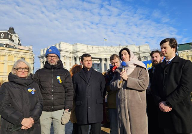 Slováci sa môžu zapojiť do zbierky na muníciu pre Ukrajinu, iniciatíva pozýva aj na ďalšie protesty