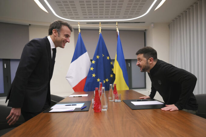 Zelenskyj hľadal bezpečnostné záruky, k diskusii o mieri sa vyjadrili aj Scholz a Macron