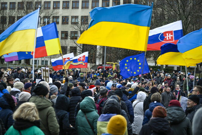 Mier na Ukrajine nesmie podľa SaS legitimizovať ruskú agresiu, podpora Kyjeva je v záujme Slovenska aj celej Európy – VIDEO, FOTO