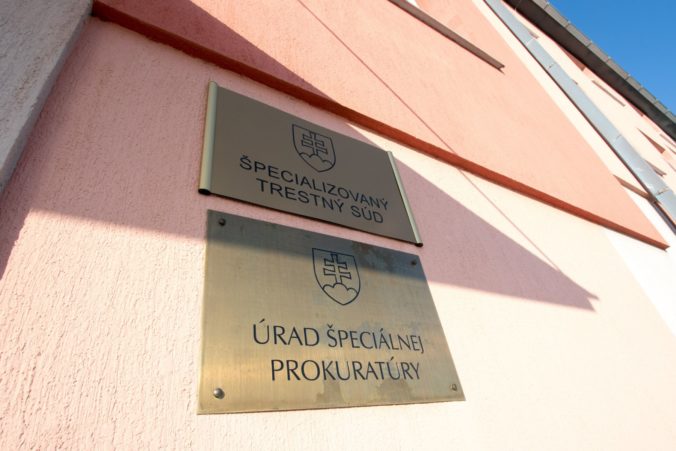 Súd zatiaľ nerozhodol o novom treste pre expolicajta Kučerku, chce ho vypočuť – VIDEO Súd zatiaľ nerozhodol o novom treste pre expolicajta Kučerku, chce ho vypočuť – VIDEO