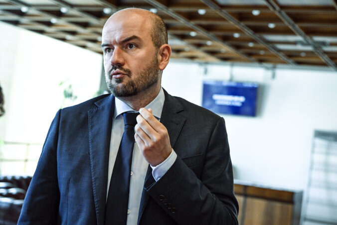 Transakčná daň je nefunkčný experiment, tvrdí poslanec Dubéci Transakčná daň je nefunkčný experiment, tvrdí poslanec Dubéci