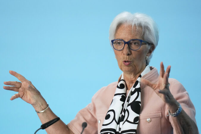ECB znížila úrokové sadzby o štvrť percentuálneho bodu
