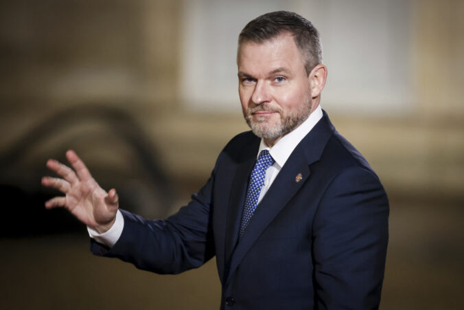 Mimovládky sa obracajú na prezidenta Pellegriniho a chcú, aby nepodpísal „ruský zákon“