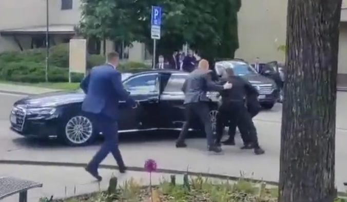 Ochranka pri atentáte na Fica nepochybila, policajná inšpekcia zastavila trestné stíhanie Ochranka pri atentáte na Fica nepochybila, policajná inšpekcia zastavila trestné stíhanie