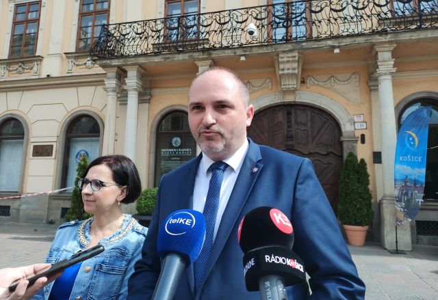 Poslanci v Košiciach diskutovali o racionalizácii počtu mestských častí, na stole je šesť návrhov Poslanci v Košiciach diskutovali o racionalizácii počtu mestských častí, na stole je šesť návrhov