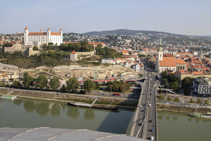 Hlavné mesto pokračuje s obnovou umeleckých diel vo verejnom priestore, obnovilo plastiku Zrod života Hlavné mesto pokračuje s obnovou umeleckých diel vo verejnom priestore, obnovilo plastiku Zrod života
