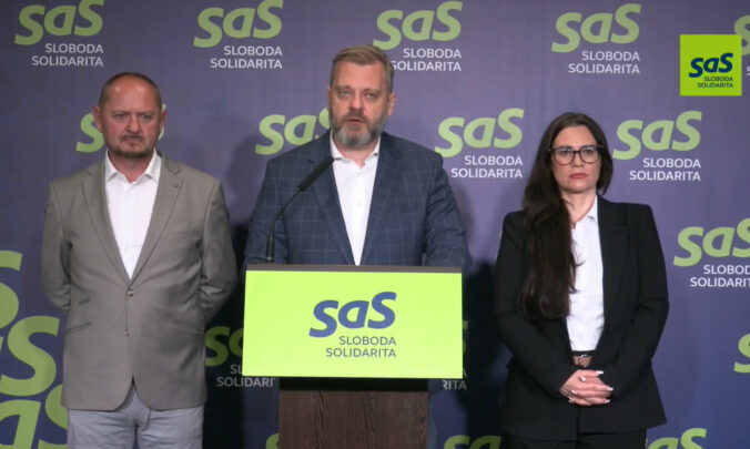 Premiér Fico podľa SaS hodil do koša slovenské záujmy a rozhodol sa slepo opakovať Orbánovu propagandu – VIDEO Premiér Fico podľa SaS hodil do koša slovenské záujmy a rozhodol sa slepo opakovať Orbánovu propagandu – VIDEO