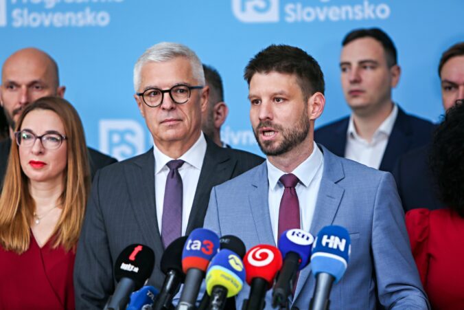 Členstvo Slovenska v EÚ je ohrozené ako nikdy predtým, progresívci organizujú zhromaždenia na jeho podporu – VIDEO Členstvo Slovenska v EÚ je ohrozené ako nikdy predtým, progresívci organizujú zhromaždenia na jeho podporu – VIDEO