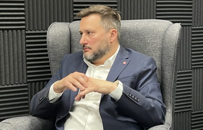 Blížime sa k bodu najnižšej zadlženosti mesta, tvrdí bratislavský primátor Vallo – VIDEO