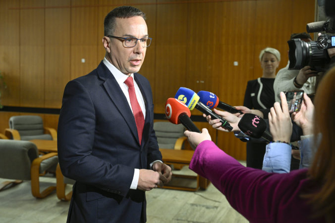 Tomáš chystá novelu zákona, má prispôsobiť schému kurzarbeit pre krízu spôsobenú americkými clami Tomáš chystá novelu zákona, má prispôsobiť schému kurzarbeit pre krízu spôsobenú americkými clami