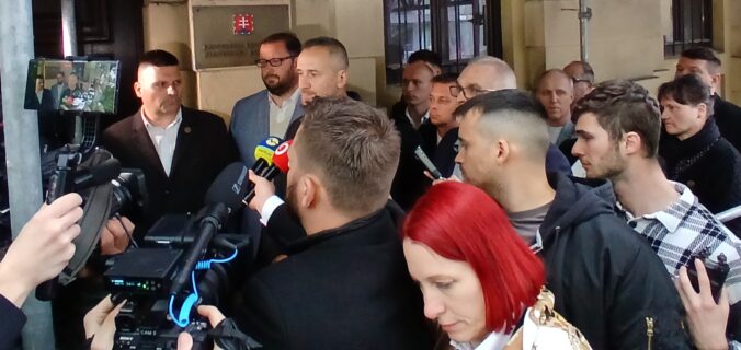 Petícia proti ruským sankciám je už v rukách prezidenta. Slovenské hnutie obrody chce, aby o nich rozhodli ľudia