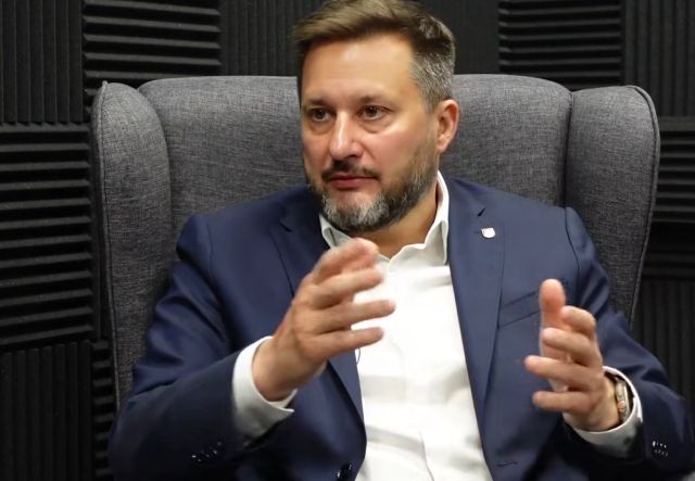 Nebudem sa ospravedlňovať za to, že máme väčšinu v zastupiteľstve, uviedol Vallo – VIDEO Nebudem sa ospravedlňovať za to, že máme väčšinu v zastupiteľstve, uviedol Vallo – VIDEO