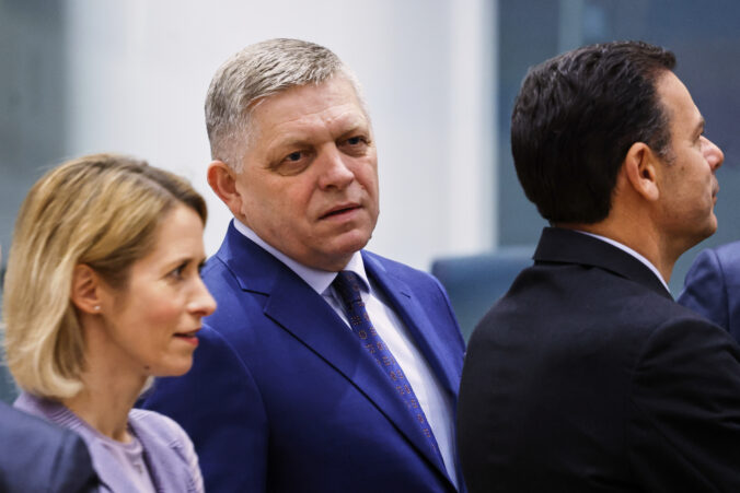 Nemá žiadnu právomoc kritizovať suverénneho premiéra, ohradil sa Fico voči výroku europoslankyne Kallasovej Nemá žiadnu právomoc kritizovať suverénneho premiéra, ohradil sa Fico voči výroku europoslankyne Kallasovej