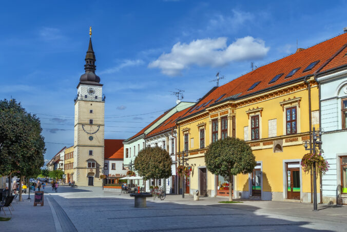 Centrum Trnavy bude pripomínať rozkvitnutú záhradu, pred radnicou bude prebiehať „univerzita“