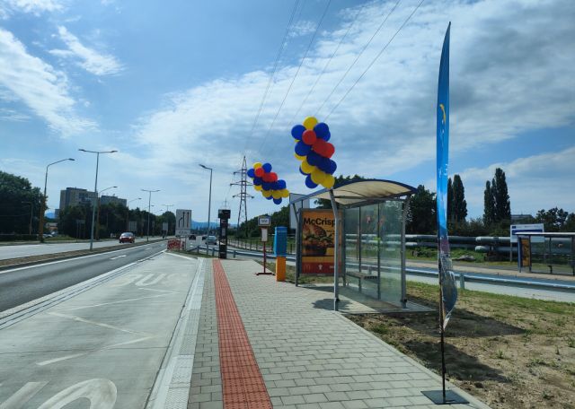 Prekládka stožiarov veľmi vysokého napätia na Slaneckej ceste v Košiciach prebehla bez problémov Prekládka stožiarov veľmi vysokého napätia na Slaneckej ceste v Košiciach prebehla bez problémov