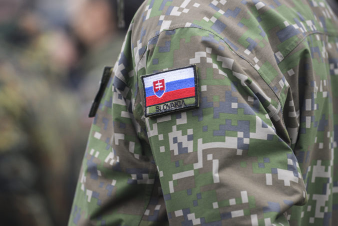 Polovica občanov by sa podieľala v prípade potreby na obrane Slovenska, najmenšiu ochotu vyjadrili voliči Smeru Polovica občanov by sa podieľala v prípade potreby na obrane Slovenska, najmenšiu ochotu vyjadrili voliči Smeru