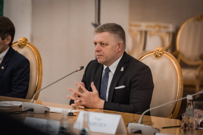 Mimovládky varujú pred nebezpečnou zmenou ústavy. V hre je smerovanie Slovenska aj naše základné práva