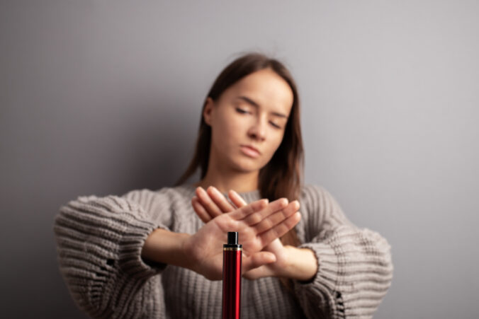 Deti sa vedia bežne dostať k jednorazovým e-cigaretám, odborníci žiadajú zákaz ich predaja Deti sa vedia bežne dostať k jednorazovým e-cigaretám, odborníci žiadajú zákaz ich predaja