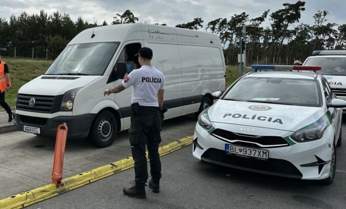 Celoslovenská policajná dopravná akcia odhalila viac ako 700 priestupkov – FOTO
