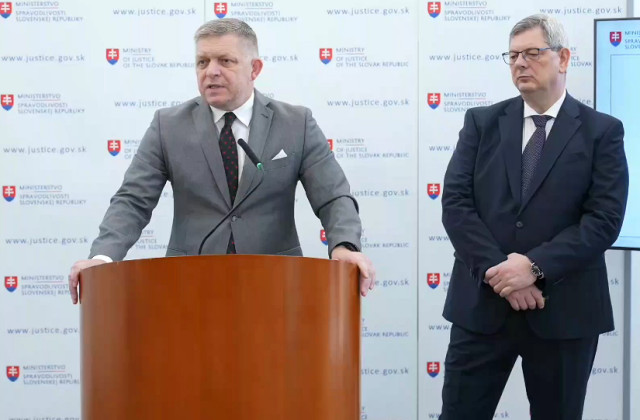 Suskovo ministerstvo si plní svoje úlohy, Fico počas kontrolného dňa vyzdvihol sedem oblastí – VIDEO Suskovo ministerstvo si plní svoje úlohy, Fico počas kontrolného dňa vyzdvihol sedem oblastí – VIDEO