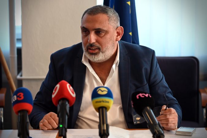 Rómovia nevyužívajú ochranu, ktorú im poskytuje antidiskriminačný zákon. Analýza splnomocnenca vlády skúmala dôvody