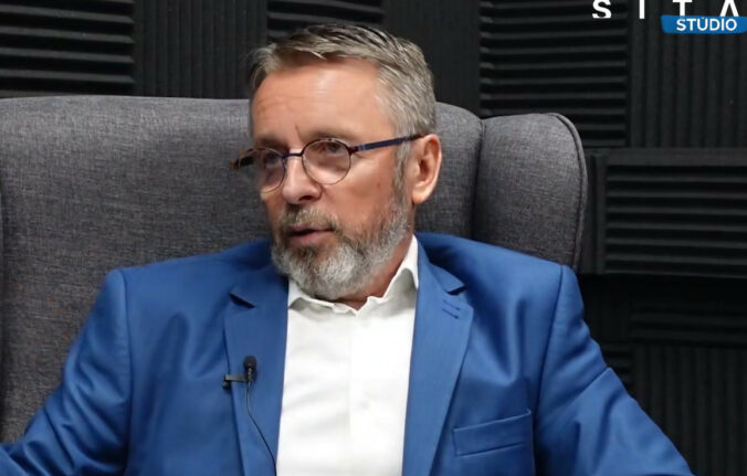 Fico doslova pácha vlastizradnú politiku, Slovensko sa podľa Mikloša stáva nedôveryhodným partnerom – VIDEO Fico doslova pácha vlastizradnú politiku, Slovensko sa podľa Mikloša stáva nedôveryhodným partnerom – VIDEO