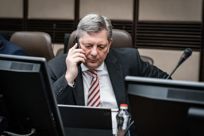 Minister Susko podá odvolanie proti rozhodnutiu nezbaviť Klimenta funkcie sudcu