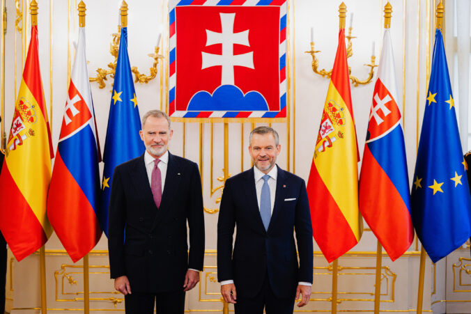 Pellegrini privítal kráľa Filipa VI. na historickej návšteve Slovenska, rokovali o spolupráci a pôjdu aj do Lešti – VIDEO, FOTO Pellegrini privítal kráľa Filipa VI. na historickej návšteve Slovenska, rokovali o spolupráci a pôjdu aj do Lešti – VIDEO, FOTO