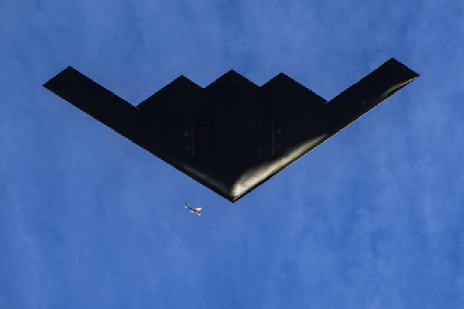 Pri útoku USA na iránske jadrové zariadenia bolo použitých sedem bombardérov stealth Pri útoku USA na iránske jadrové zariadenia bolo použitých sedem bombardérov stealth