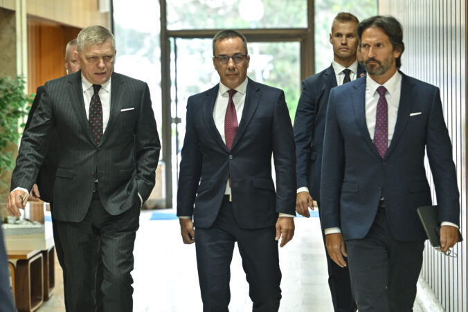 Fico nepredpokladá závažné zásahy do fungovania sociálneho systému, 13. dôchodok označil za nedotknuteľný