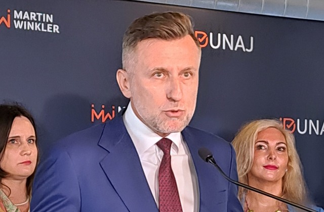 Bratislava sa zadlžila o desiatky miliónov eur, upozorňuje kandidát na primátora Winkler