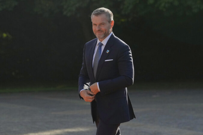 Pellegrini: Výroky Fica o neutralite neboli na samite NATO témou, Slovensko má podľa neho výhodu v členstve