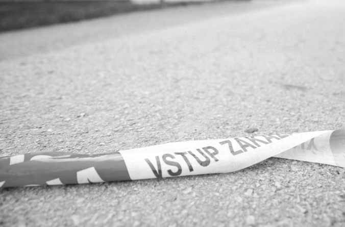Tragédia v Horovciach: Osobné auto zachytilo 74-ročnú seniorku, žena zraneniam na mieste podľahla