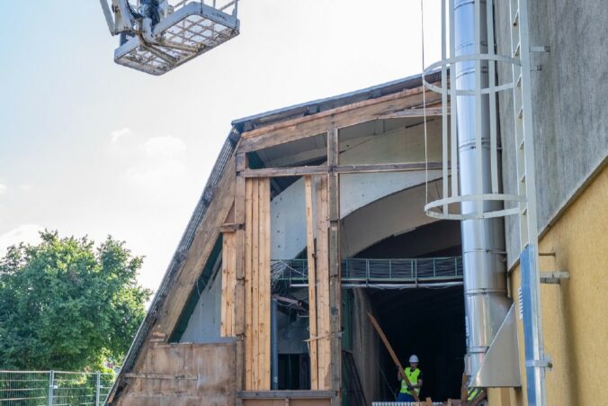 Petržalka spustila rekonštrukciu športovej haly pri Draždiaku, hotová má byť v júli 2026