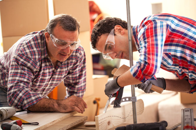 Firmy si čoraz viac cenia skúsených pracovníkov, ľudia vo veku 50+ sa stávajú dôležitejšími