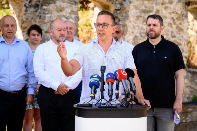 Projekt Ľudia a hrady priniesol prácu 450 nezamestnaným a oživil historické pamiatky – VIDEO, FOTO