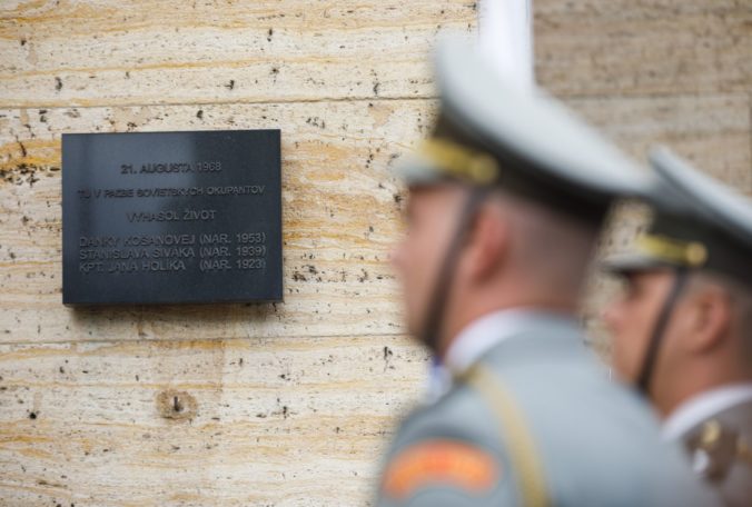 Vstup vojsk Varšavskej zmluvy paralyzoval aj mestá na Spiši. Tanky však obišli Tatry, ale turisti z nich utekali